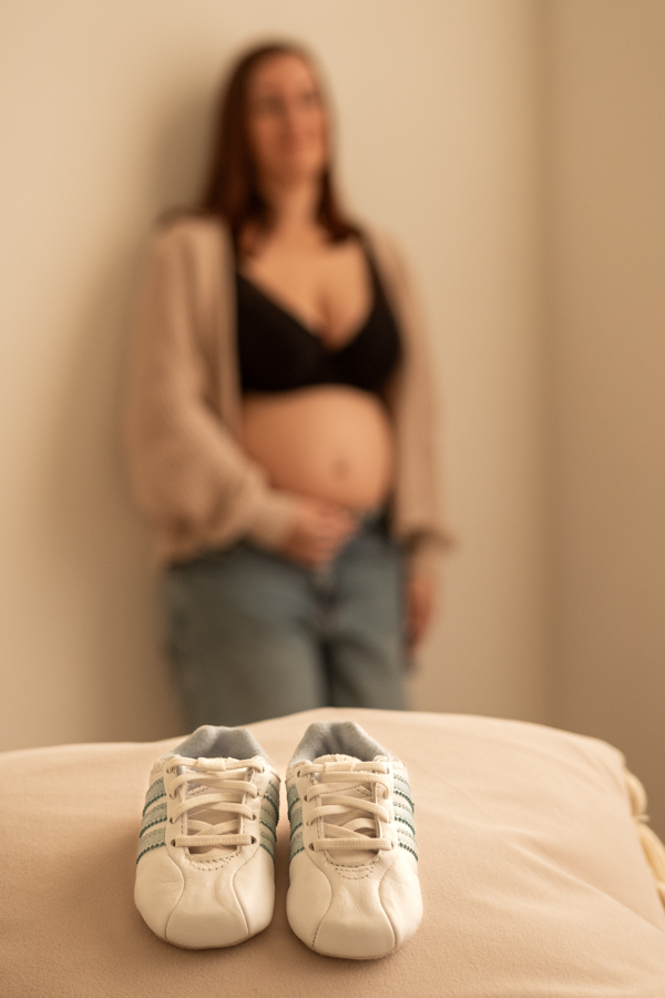 Fotografía de embarazo en estudio